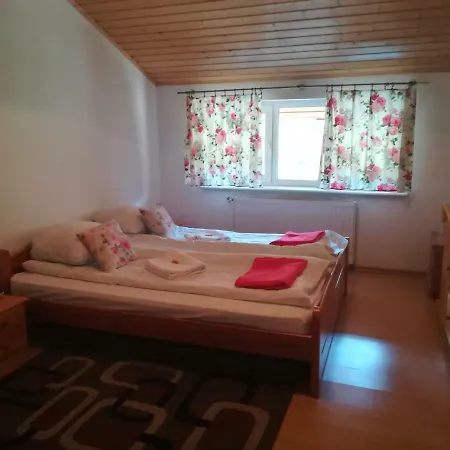 Przystan Nad Potokiem Bed & Breakfast 3*